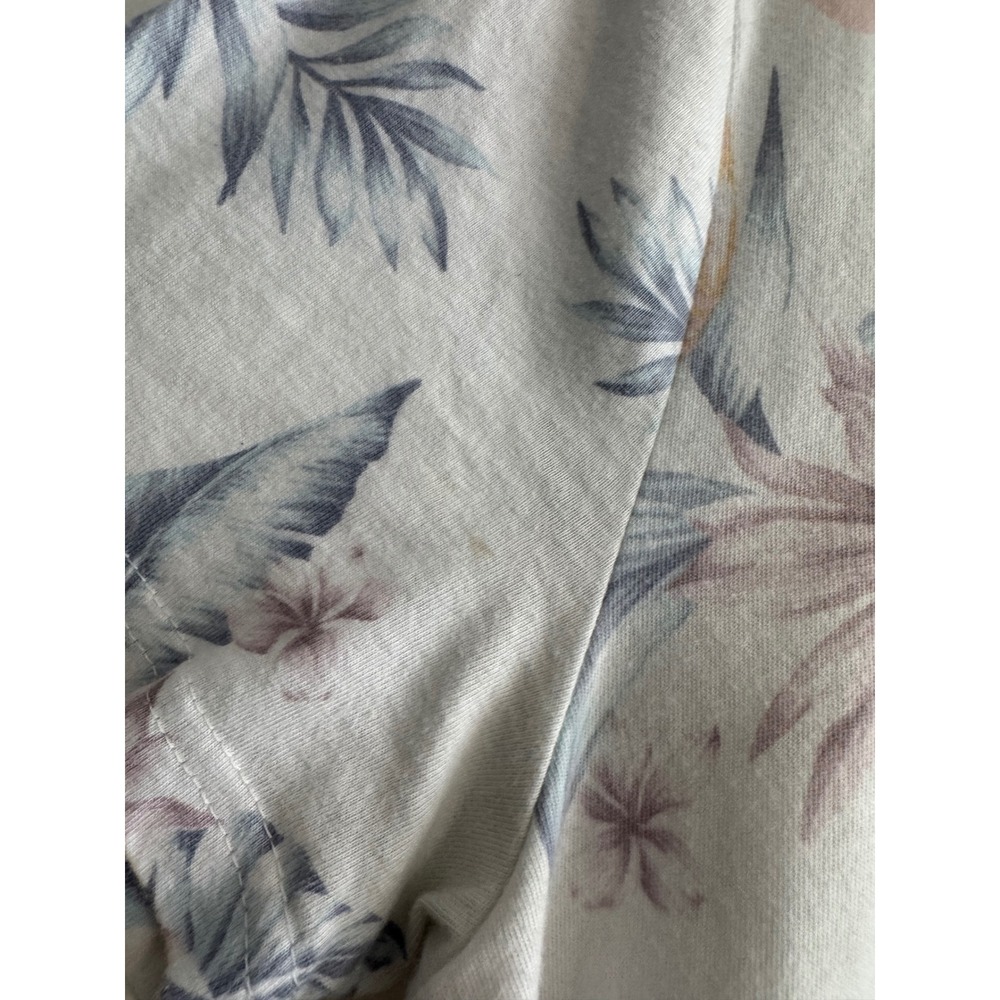 Hollister Curved Hem Tee Mens Small White cotton Tropical Floral Print Aloha - Picture 2 of 3